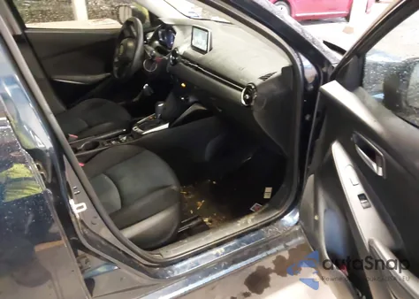 2017 Toyota Yaris Ia z USA, uszkodzony, nr VIN 3MYDLBYV8HY170128